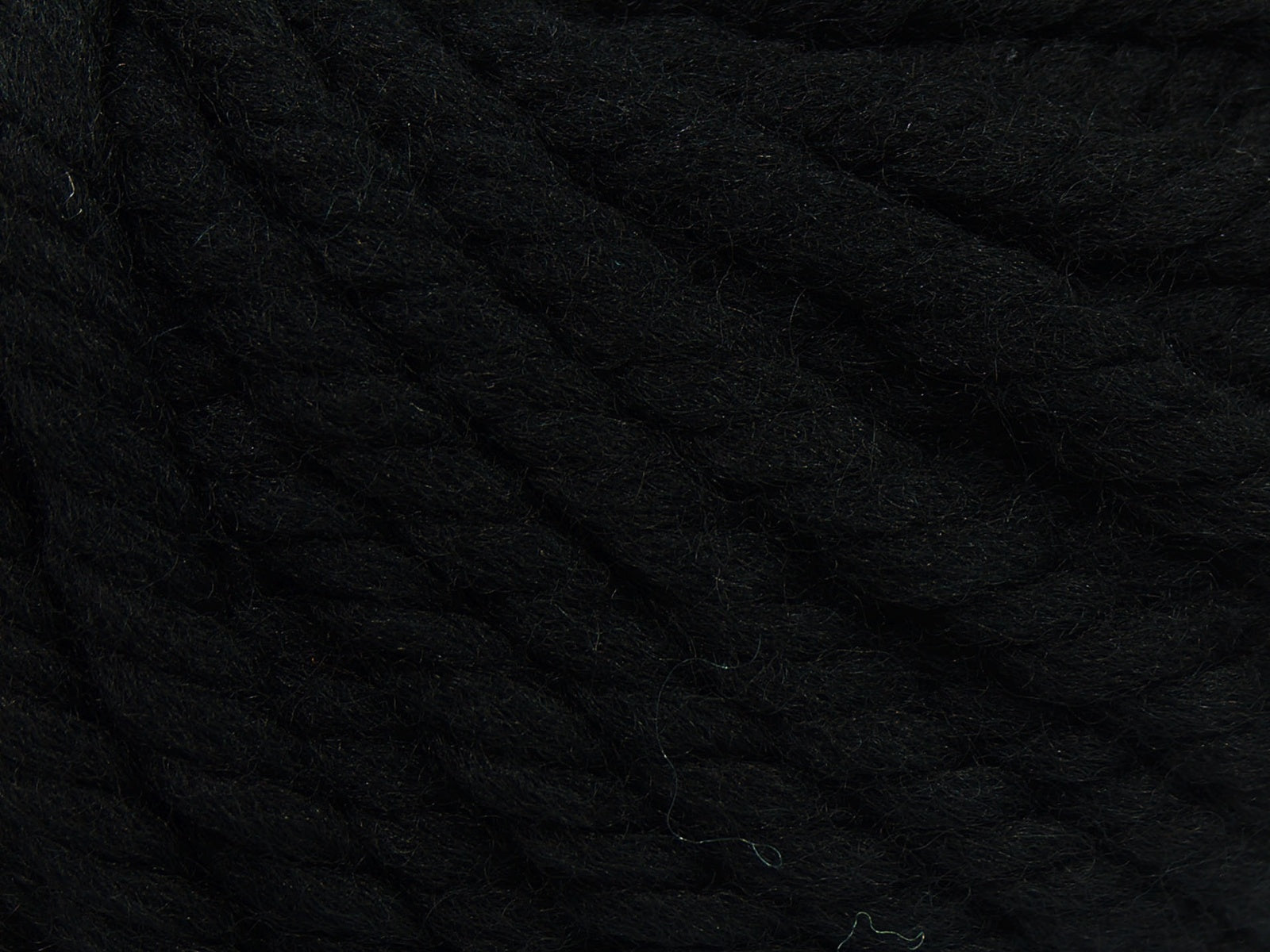 Jumbo Pure Wool Black fnt2-68002