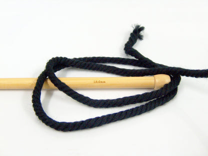 Jumbo Pure Wool Black fnt2-68002