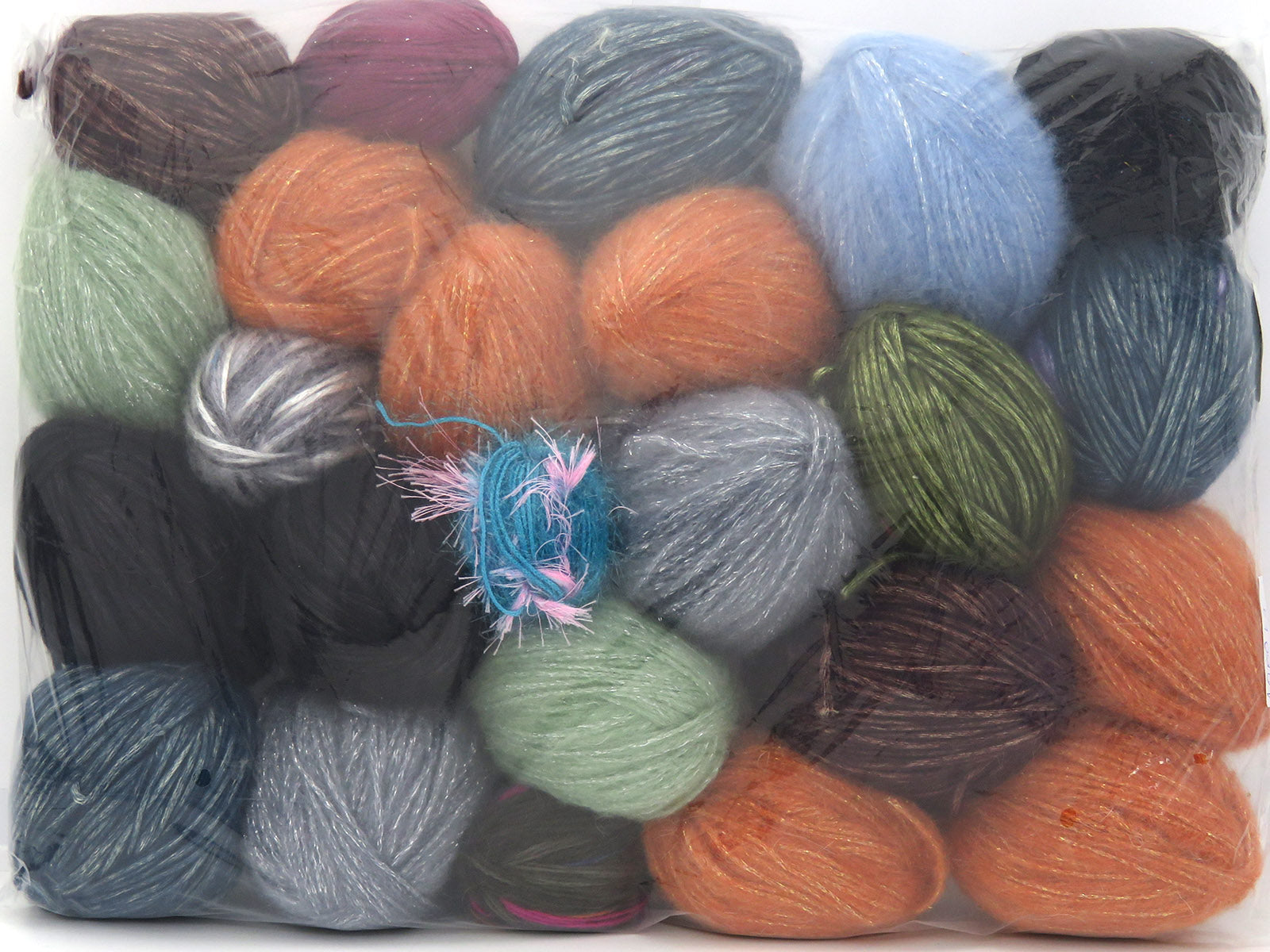 Luxury Leftover Yarns Mixed Lot fnt2-83908