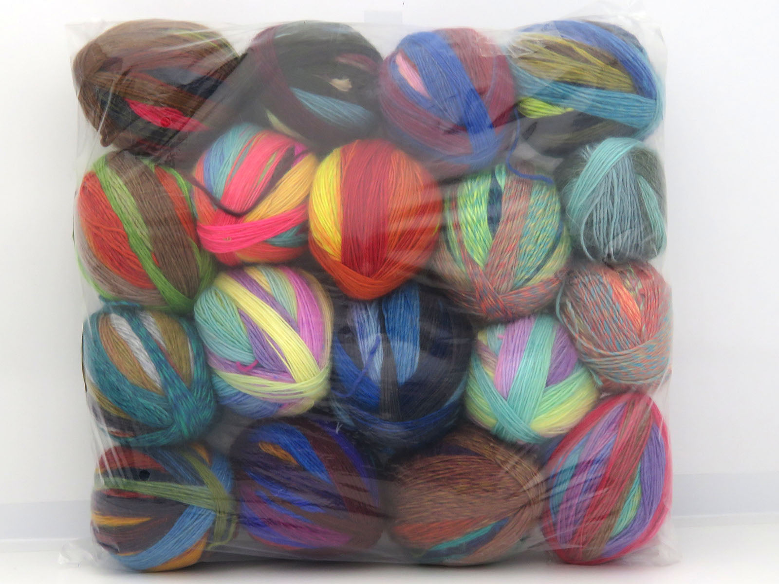 Leftover Self Striping Yarns Mixed Lot fnt2-84366